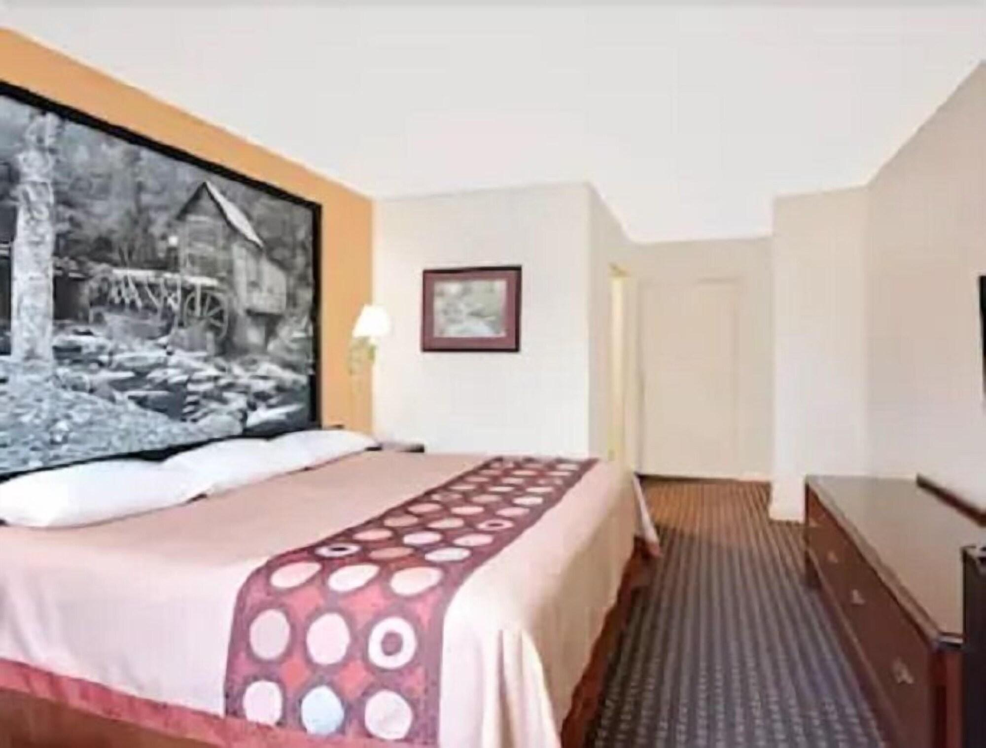 Super 8 By Wyndham Hillsville Ngoại thất bức ảnh