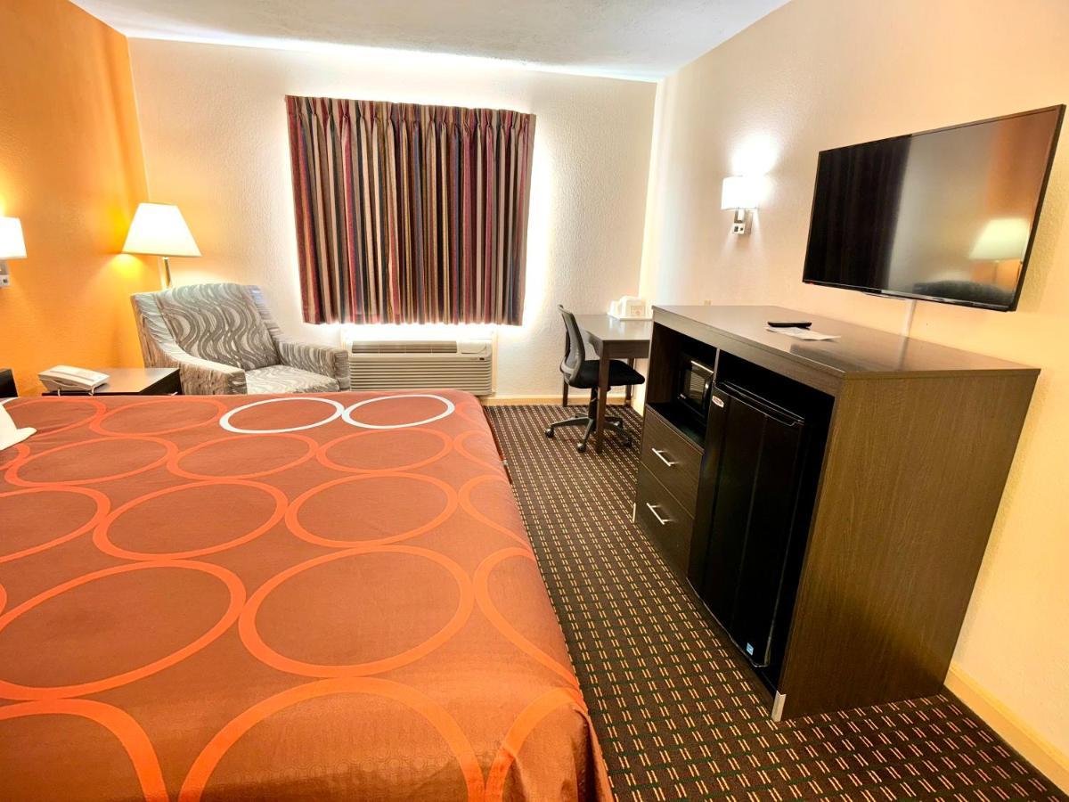 Super 8 By Wyndham Hillsville Ngoại thất bức ảnh