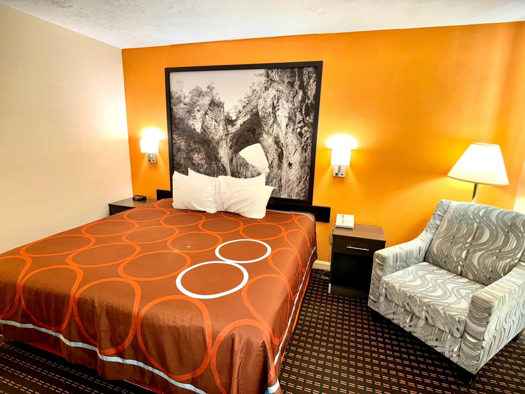 Super 8 By Wyndham Hillsville Ngoại thất bức ảnh